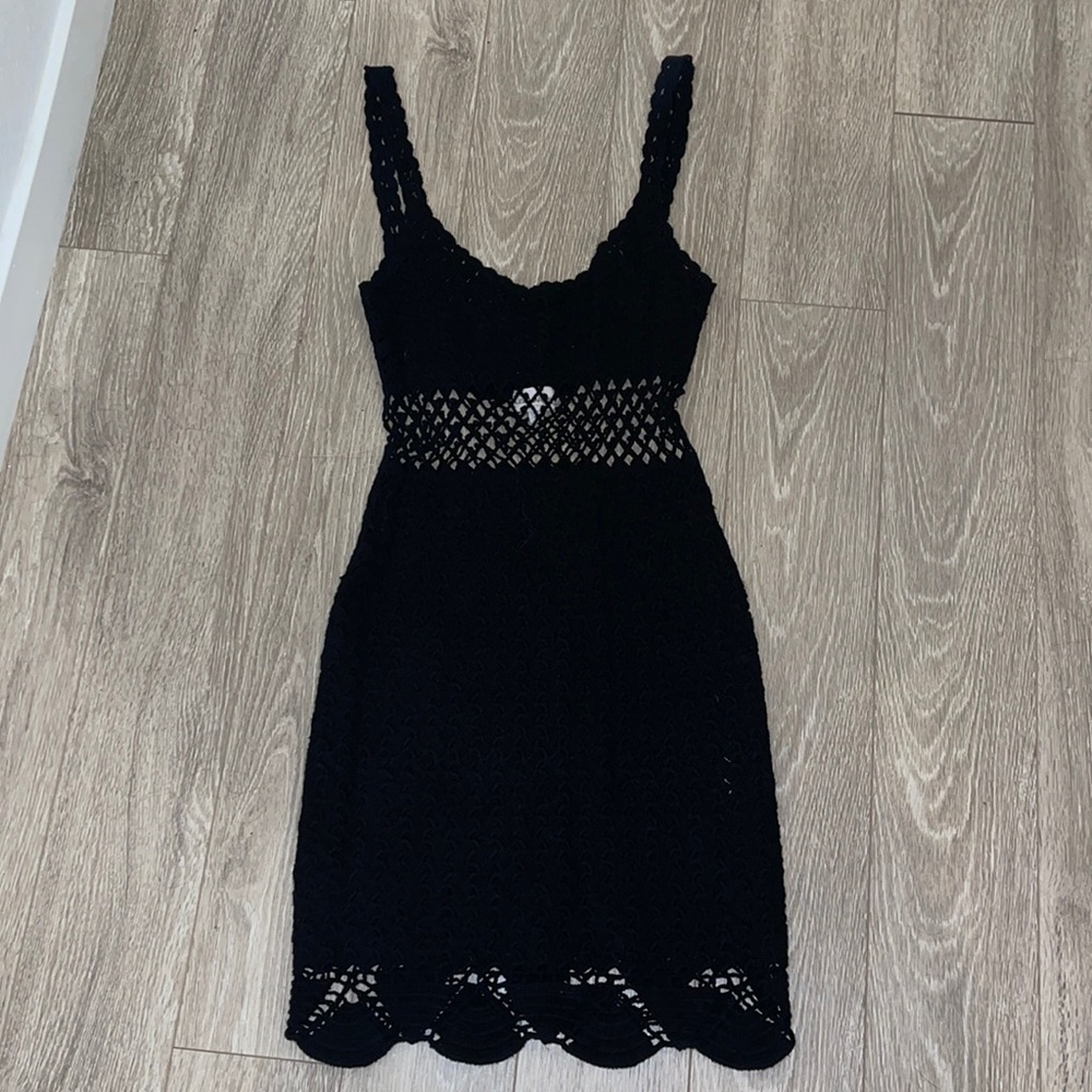 LISA MAREE CROCHETED KNIT BEACH COVERUP SIZE SMALL